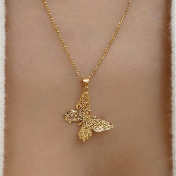 4 SET 18k BUTTERFLY GOLF PLATED NECKLACES 🦋 - Picture 6 of 7